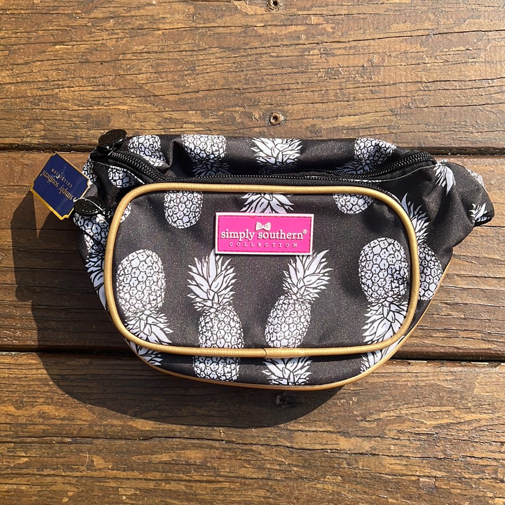 Simply Southern Pineapple Fanny Pack